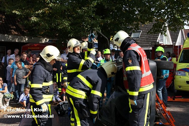 75 jaar s-heerarendskerke  11-9-2010 548 met naam.jpg